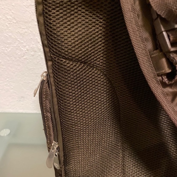 Fisher Price Diaper Bag + 8 mix items - Picture 9 of 9